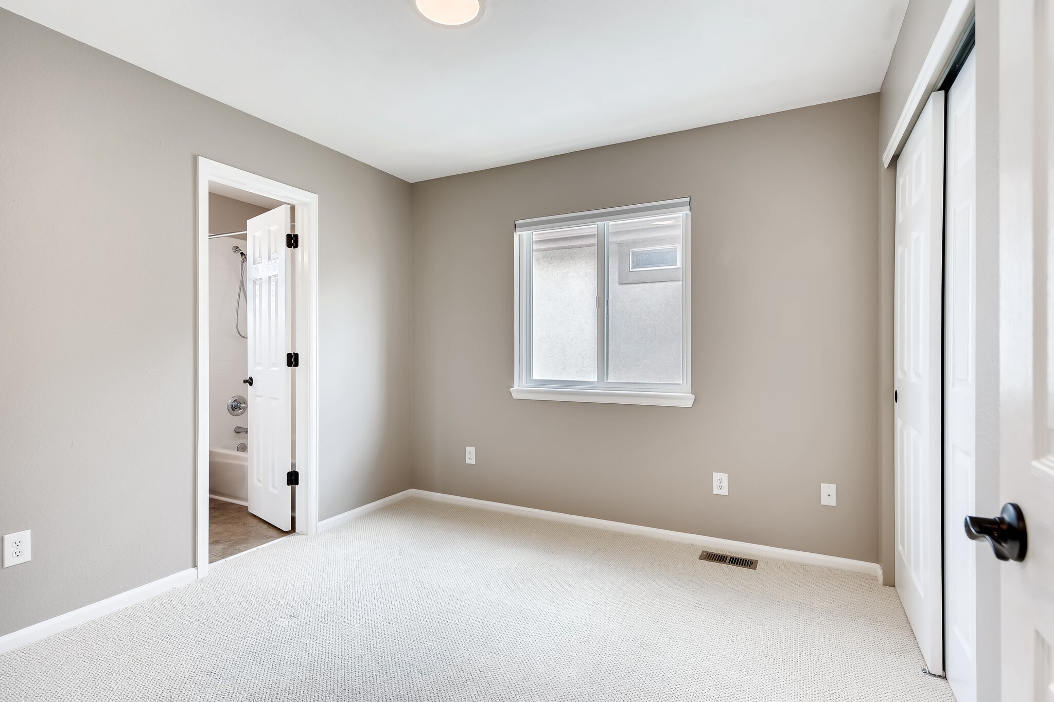 Building Photo - 3246 Astorbrook Way