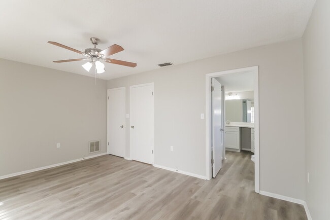 Building Photo - 9344 Wolcott Ln