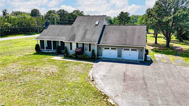 Building Photo - 1 Villanova Ct