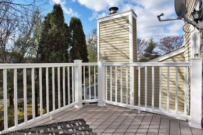 Building Photo - 76 S Edgewood Rd