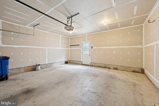 Building Photo - 22448 Bright Sky Dr
