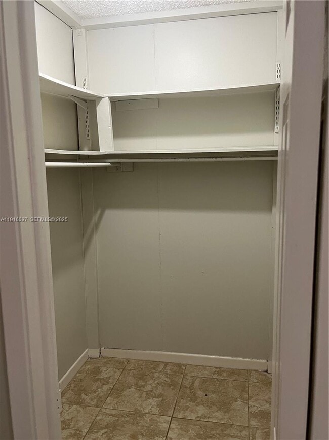 Building Photo - 9722 NW 6th Ln