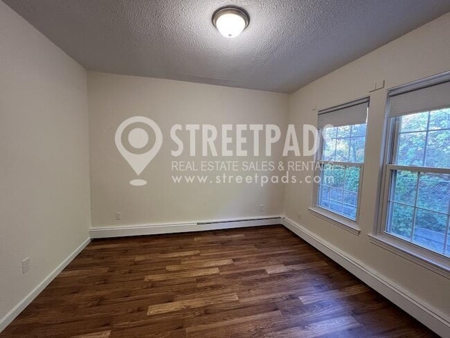 Building Photo - 1 bedroom in Boston MA 02130