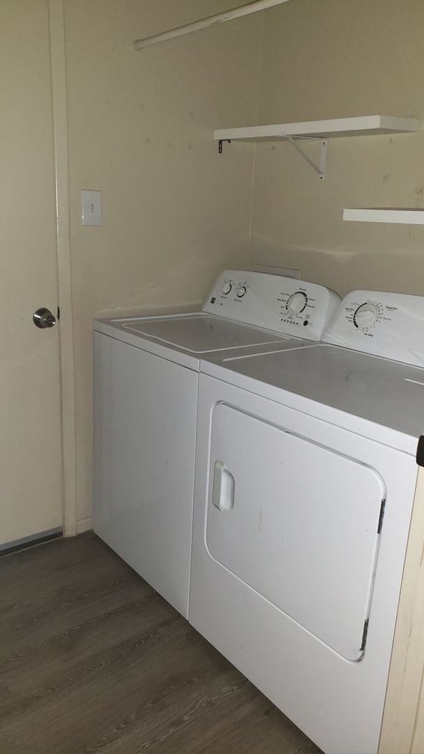 Building Photo - 3 bedroom Rental