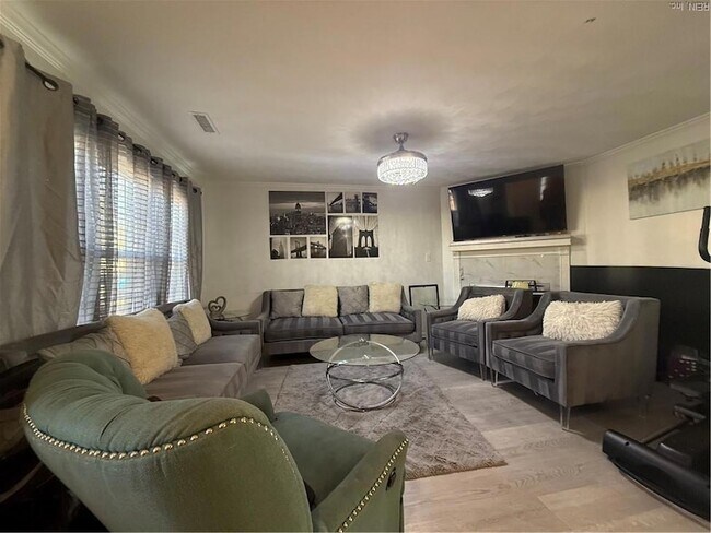 Building Photo - 2012 Springside Ct