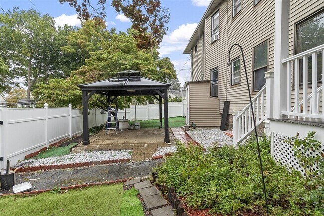 Building Photo - 27-29 Chadwick St