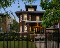 Building Photo - 4834 N Ridgeway Ave