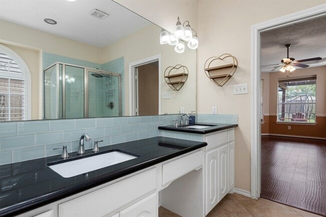 Building Photo - 5719 Indigo Trails Dr