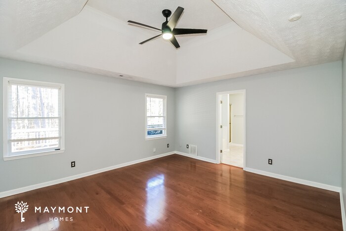 Building Photo - 295 N Oakland Cir