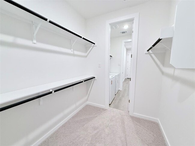 Building Photo - 604 Palatino Bend