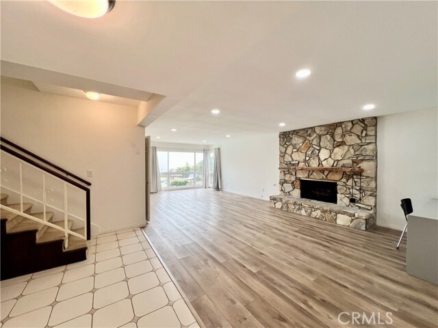 Building Photo - 27844 Longhill Dr