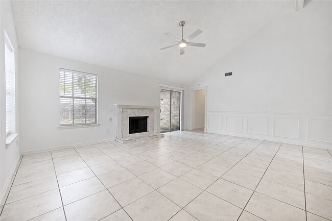 Building Photo - 21419 Park Orchard Dr