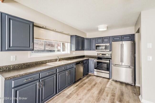 Building Photo - 1222 Constitution Dr