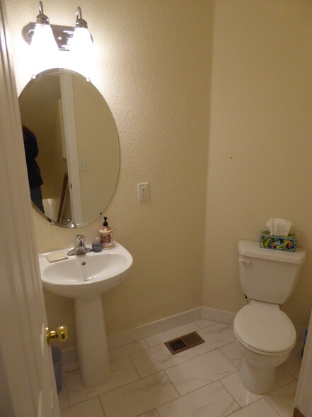 Building Photo - 1020 Andrews Peak Dr