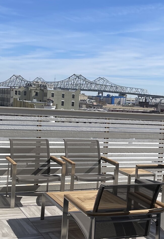 Rooftop seating with grill, downtown - 731 Saint Charles Ave