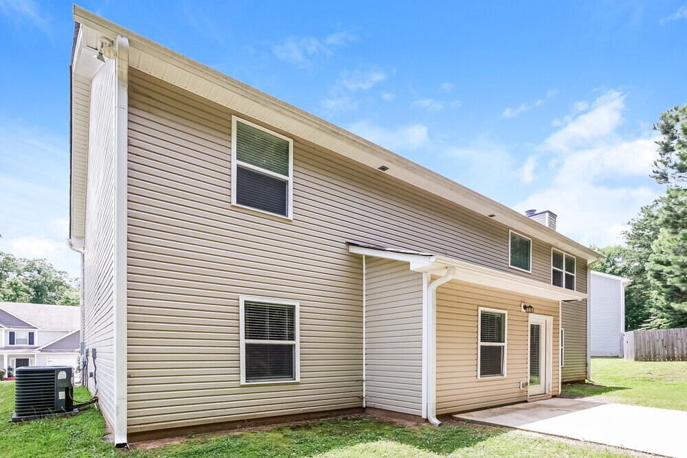 Building Photo - 412 Fieldcrest Dr