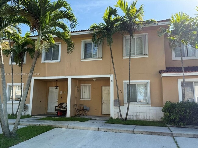 Building Photo - 17432 SW 140th Ct
