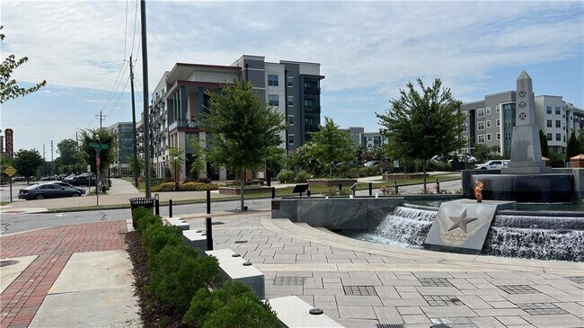 Building Photo - 995 Old Spring Way NE