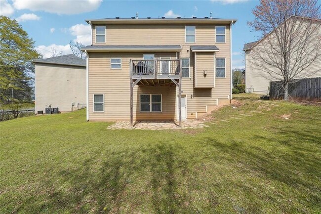 Building Photo - 6331 Salinger Ct