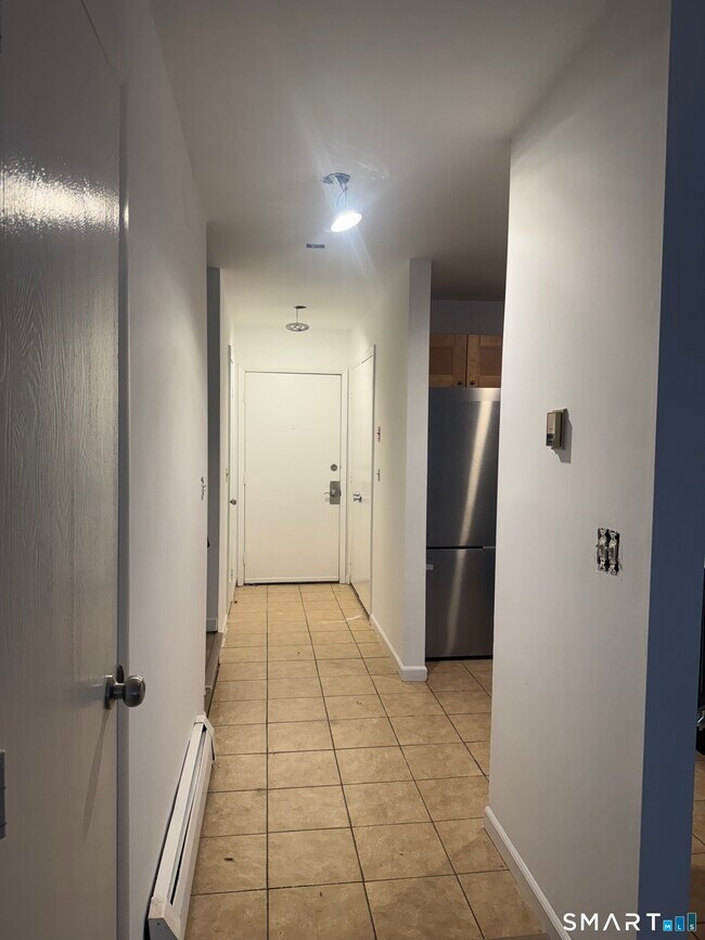 Building Photo - 15 Greenwich Ave