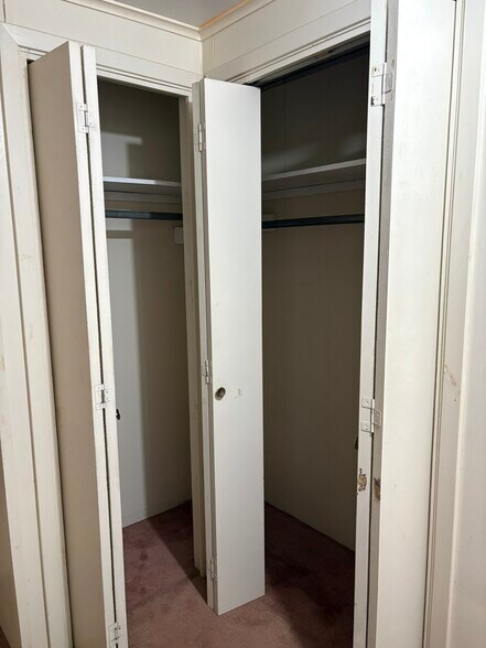 Building Photo - 233 Patricia Ave