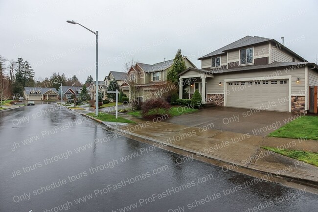 Building Photo - 13386 SE Highpointe St
