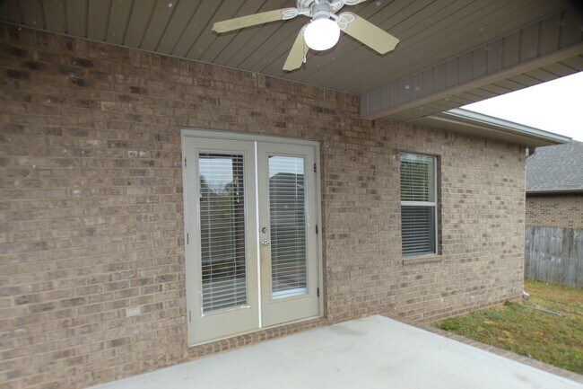 Building Photo - 3-Bedroom Home + Office/Flex Space