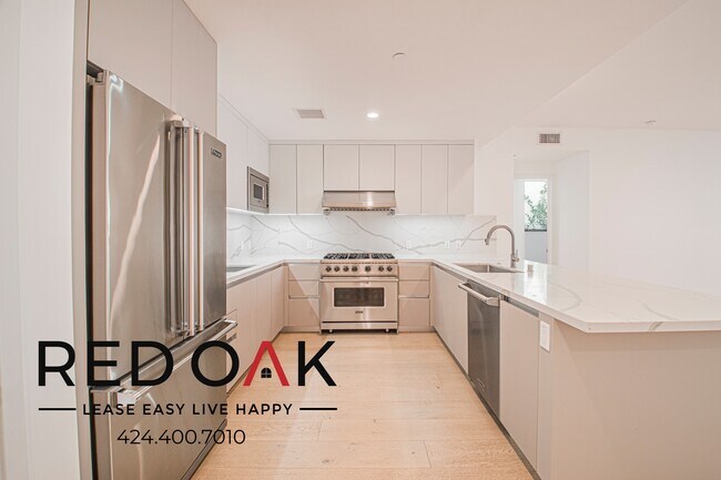 Building Photo - 1415 Reeves St