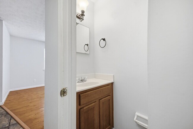 Building Photo - 3228 Dunnbury Ct