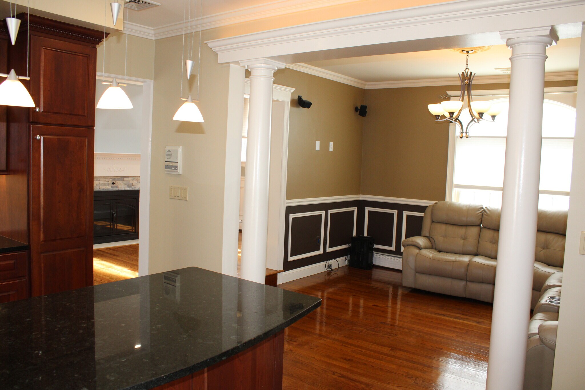 Building Photo - 33 Franklin St