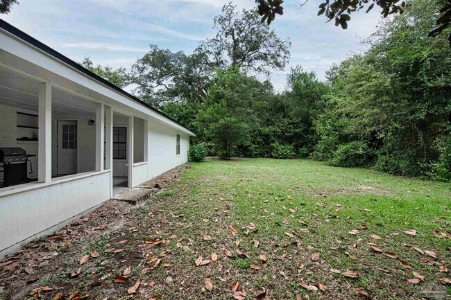 Building Photo - 3760 Bayou Blvd