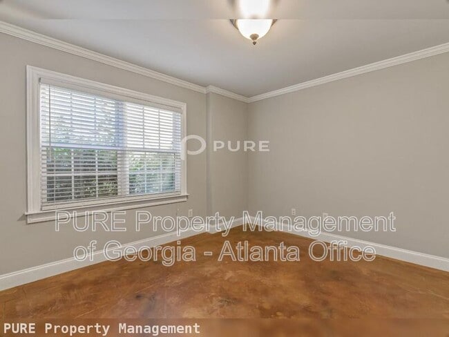 Building Photo - 410 Wilfawn Way