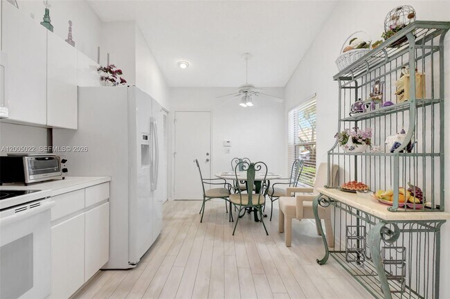 Building Photo - 7713 Springwater Pl
