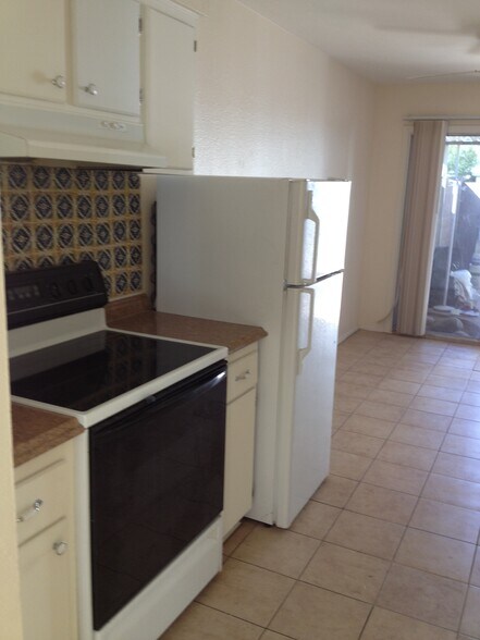 Building Photo - 6625 S Granada Dr