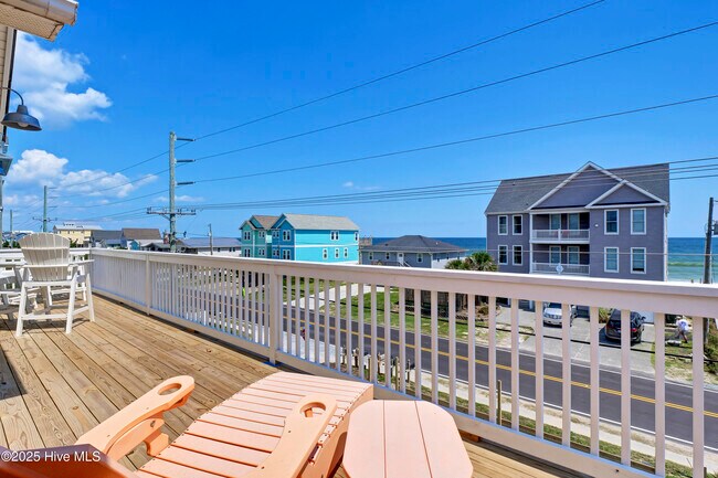 Building Photo - 1401 S Shore Dr