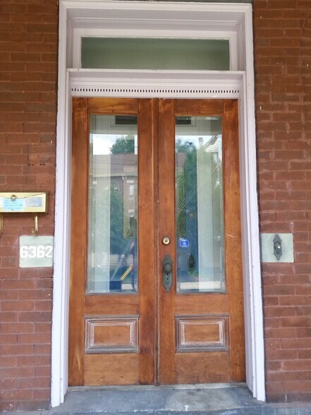 Building Photo - 6362 Aurelia St