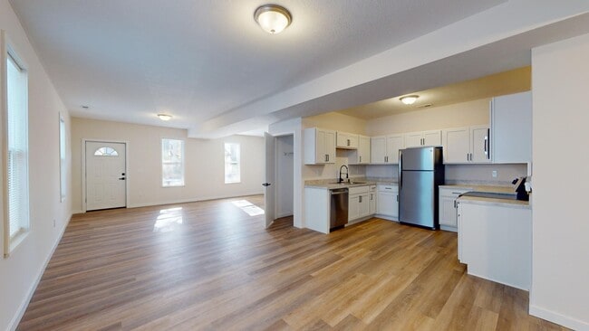 Building Photo - IMMACULATE - Clark / Fulton Area - 3 Bedrooms - 3 Baths - Single Family Home