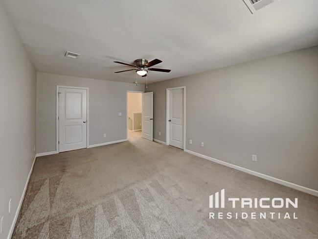 Building Photo - 413 Laurel Leaf Dr