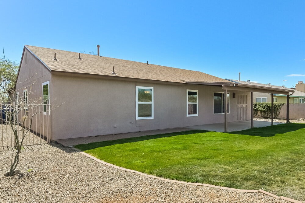 Building Photo - 10029 E Moonstruck Way