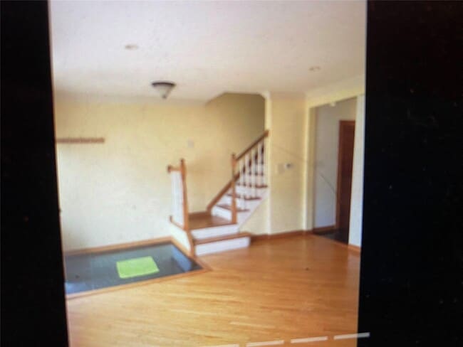 Primary Photo - 76-51 174th St