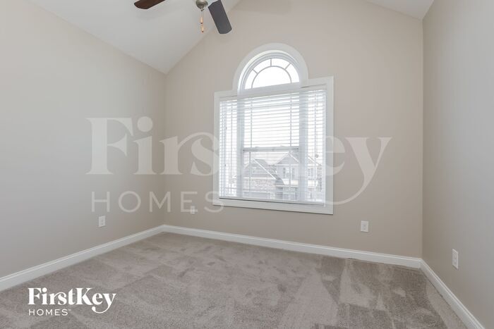 Building Photo - 669 Richards Dr