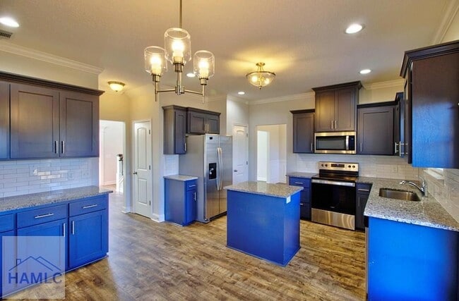 Building Photo - 326 Fairview Cir