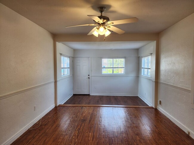 Building Photo - Bungalow in Northeast Gulfport