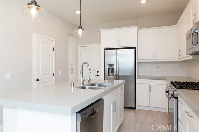 Building Photo - 1095 Delpy View Point