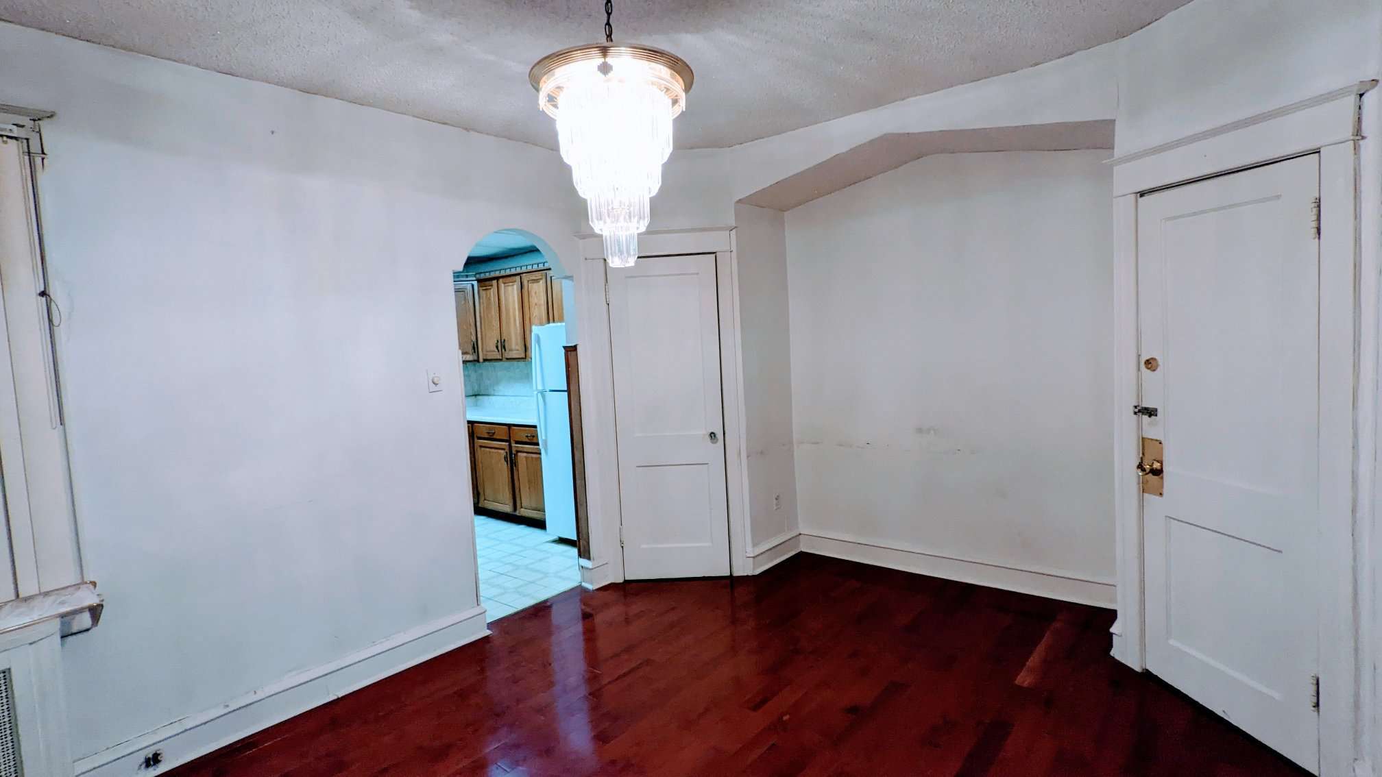 Building Photo - 103 W Spencer Ave