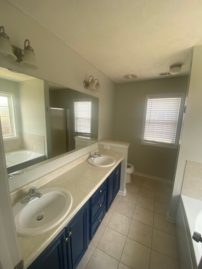 Building Photo - 3105 Totley Dr