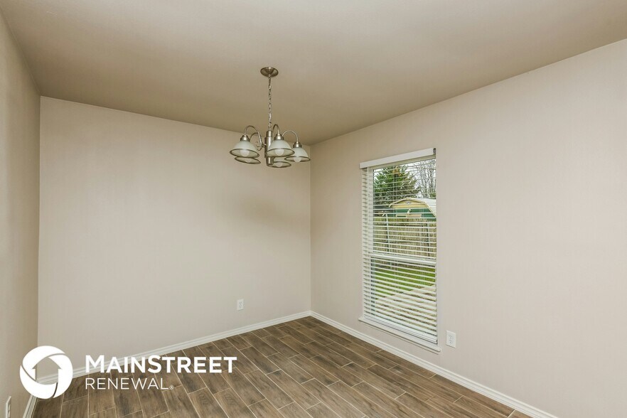 Building Photo - 4217 Longmeadow Way