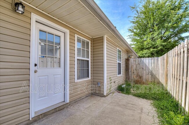 Building Photo - 2019 Buckhaven Way