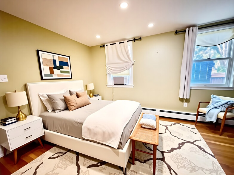 Building Photo - 29 Sandy Brook Rd