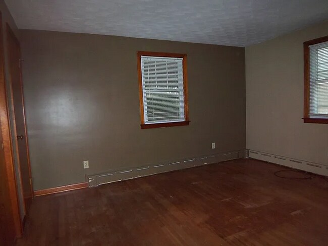 Building Photo - Comfortable Ranch in Quiet Neighborhood 3 Bedrooms/ 1 full bath